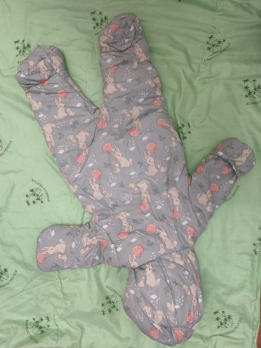 Продам комбенизон 68см