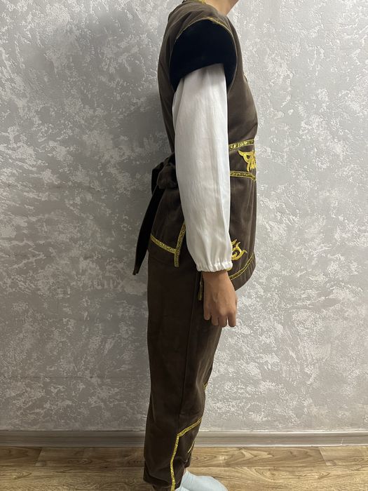 Казахский национальный костюм