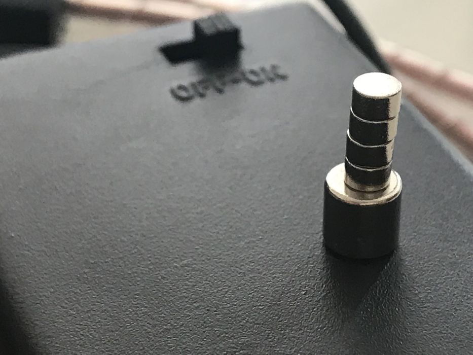 Незаглушима микрослушалка за преписване модел 2025