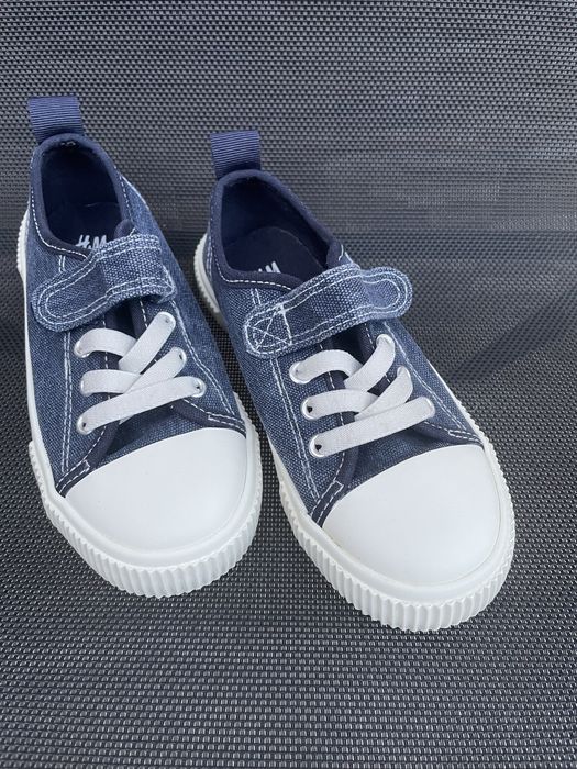 Tenesi jeans H&M,marimea 29,ca noi