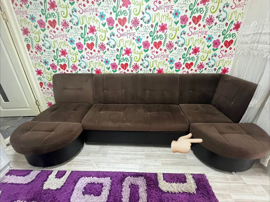 Мягкая мебель уголок трансформер с двумя пуфикоми б/у