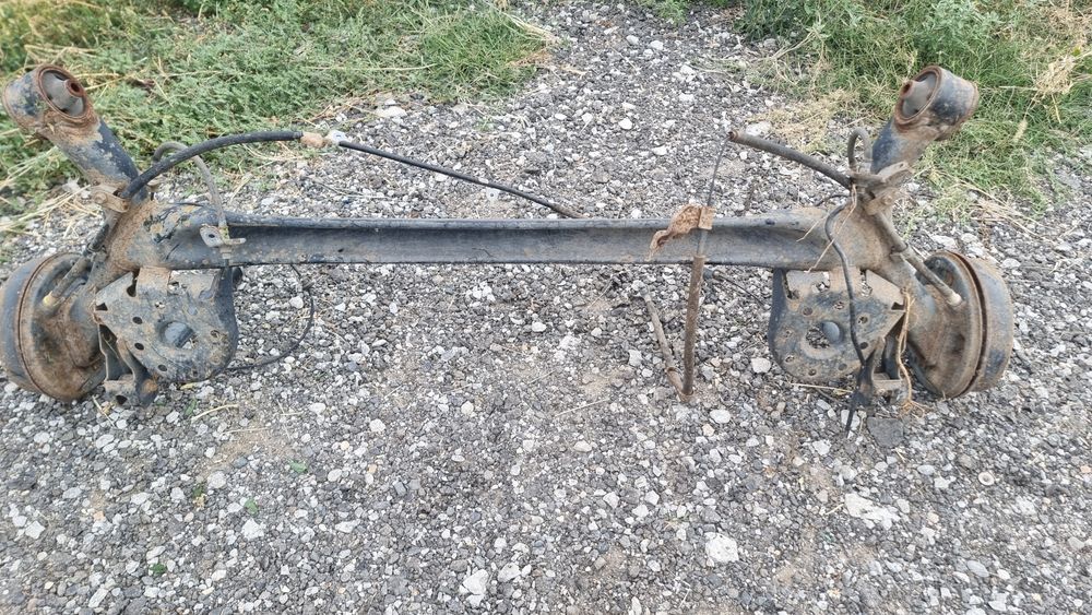 Punte spate toyota yaris 2006-2011