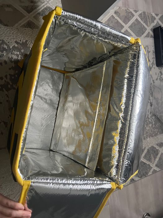 Продам курьерскую сумку Яндекс