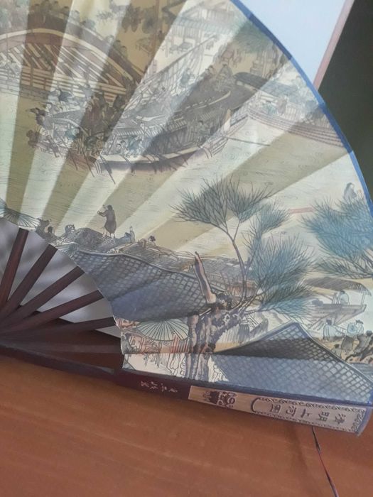 Evantai feng shui prosperitate cu suport decor