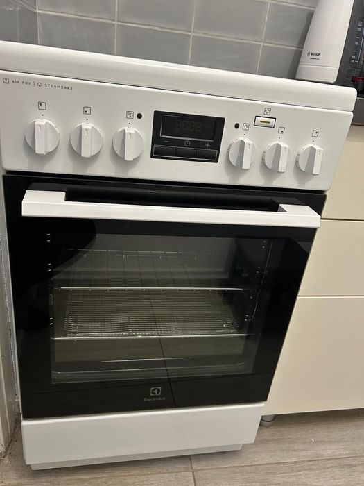 Vand aragaz electric Aragaz Electrolux LKR564200W