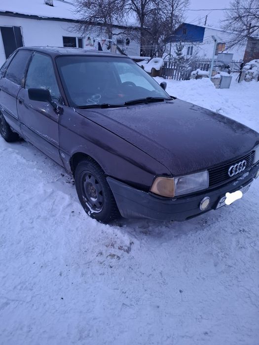 Продам Ауди 80 в хорошем  состаяние