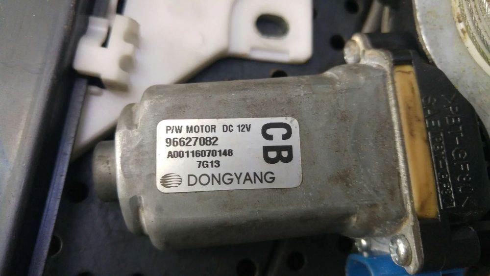 Macara cu motoras dreapta spate chevrolet captiva c100 c140 96627082