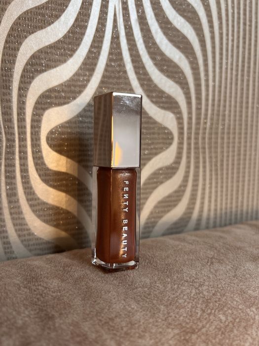 Lipgloss Fenty & Matte Lipstick Huda