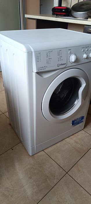 Продавам пералня