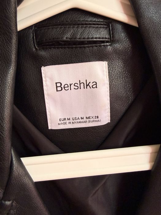 Кожени яке Bershka