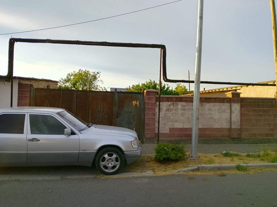 Продам времянку, с фундаментом во дворе,