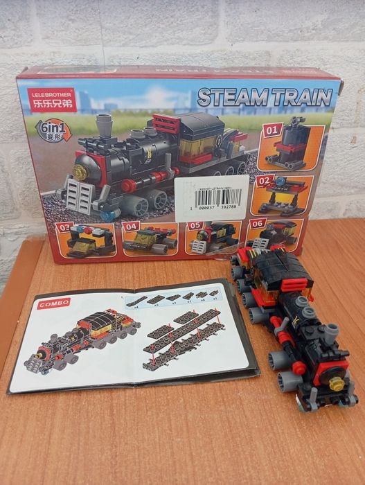 Конструктор "Лего" паровоз