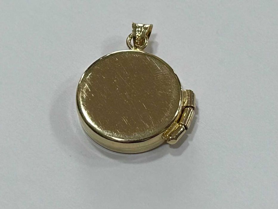 Златна висулка-медальон 14К 585 /3,70 гр.