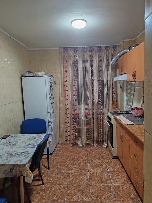 Apartament 4 camere central in alexandria teleorman