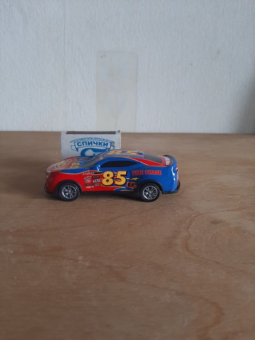 Машинки красочные.