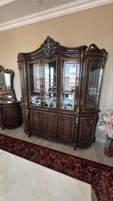 Сервант в гостиную