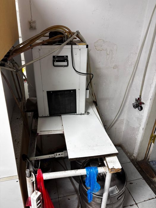 Пивная стойка для 6 пеногасителей