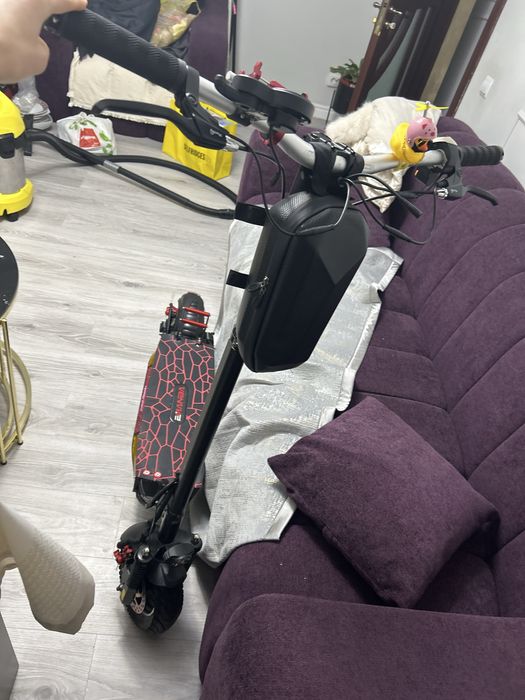 Trotineta emanba L12 pro are doar o problema are E-003 detali mai jos