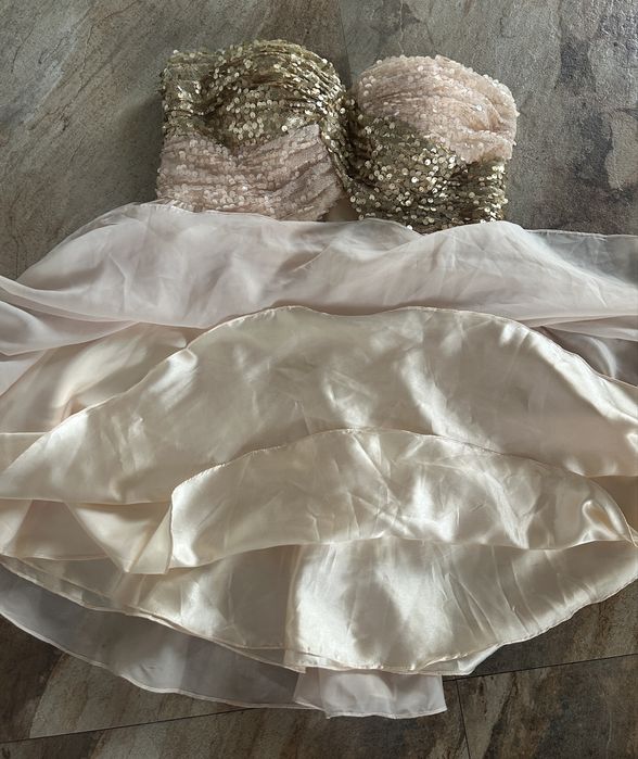 Rochie nude cu paiete de ocazie