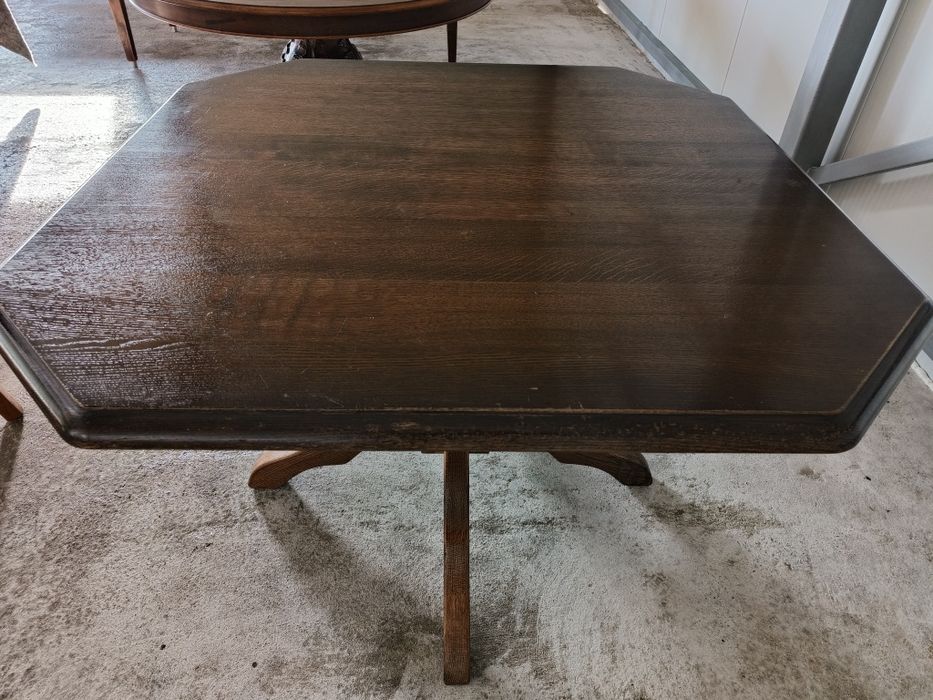 Дъбова трапезна маса