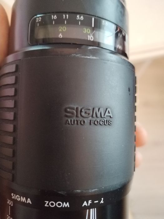 Obiectiv SIGMA Auto Focus 75MM-300MM