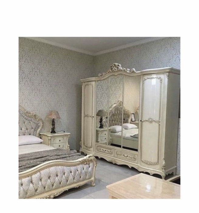 Продам спальный гарнитур