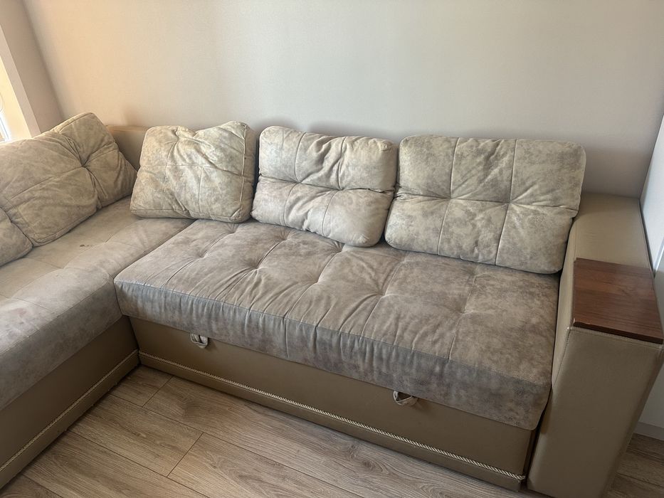 Диван угловой, выдвижной