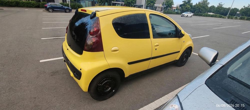 Vând Peugeot 107