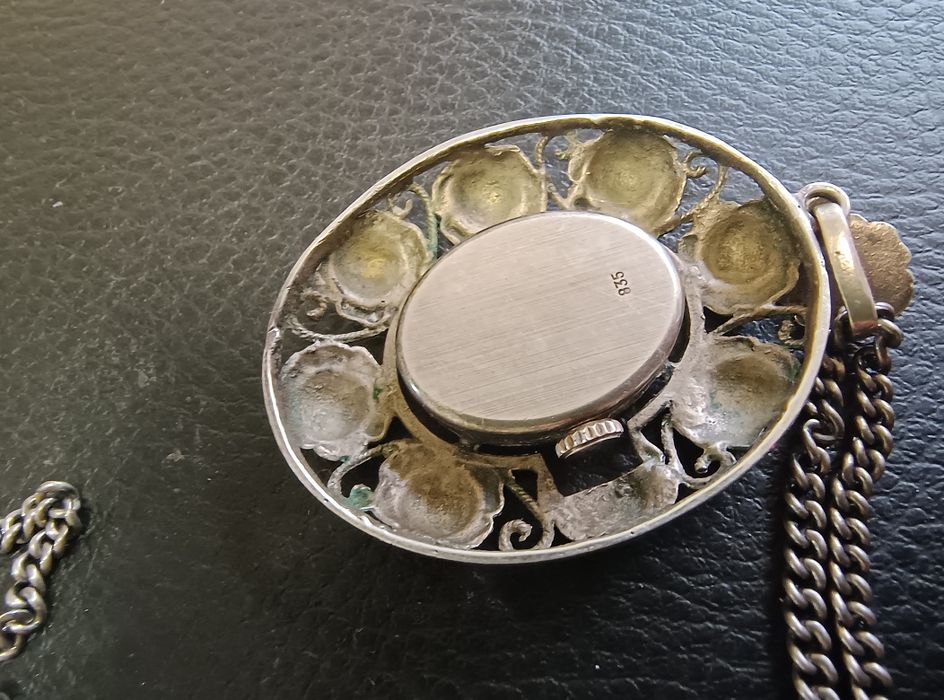 Красиво Сребърно Дамско Дизайнерско Колие  Часовник