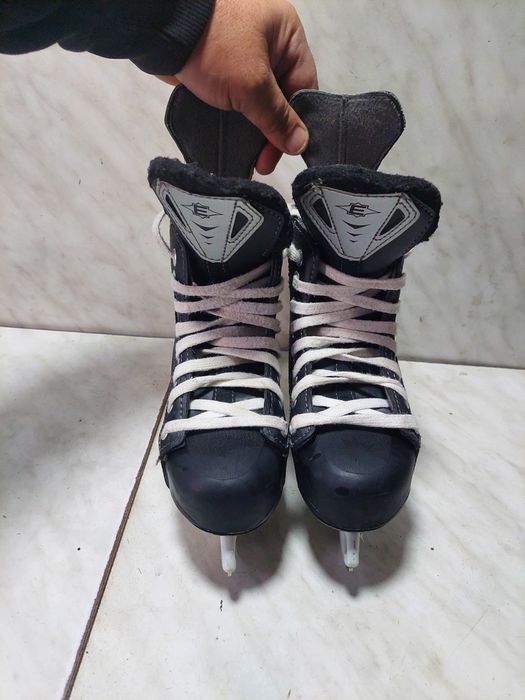 Patine 196 hochei hockey Easton marime 33 ( 21,5 cm)
