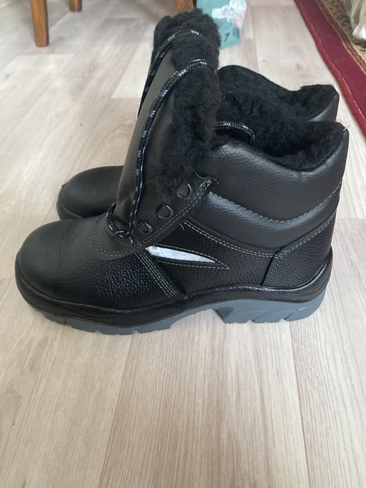 Safety ботинка сатылады