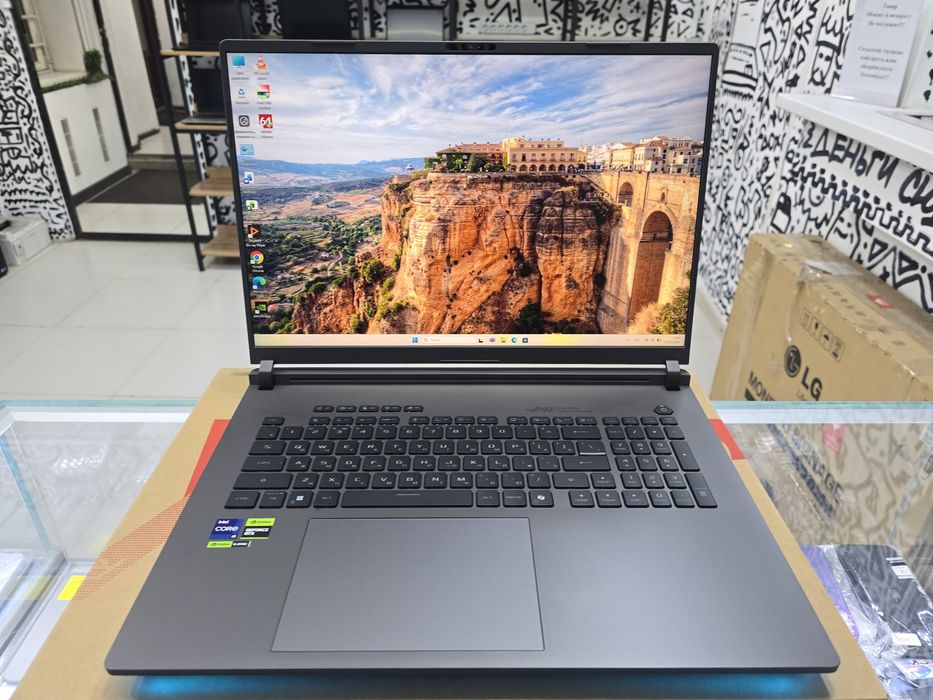 Новый Asus Rog G18 G815J core i9 14900Hx озу 32gb ssd1000gb Rtx5070 8g