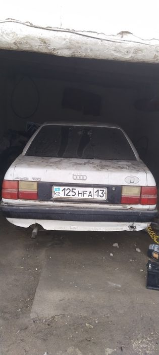 Сатылады Ауди 100 срочно