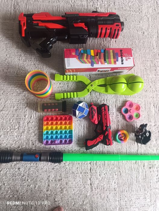 Детские  игрушки
