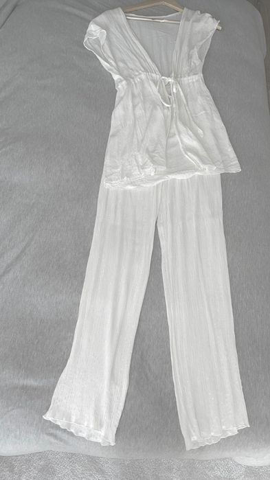 Горнище и долнище удобно за плаж