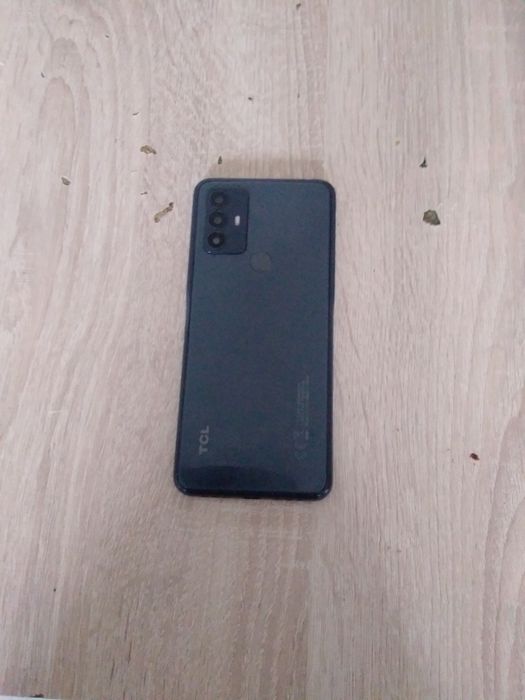 Vând telefon TLC 306