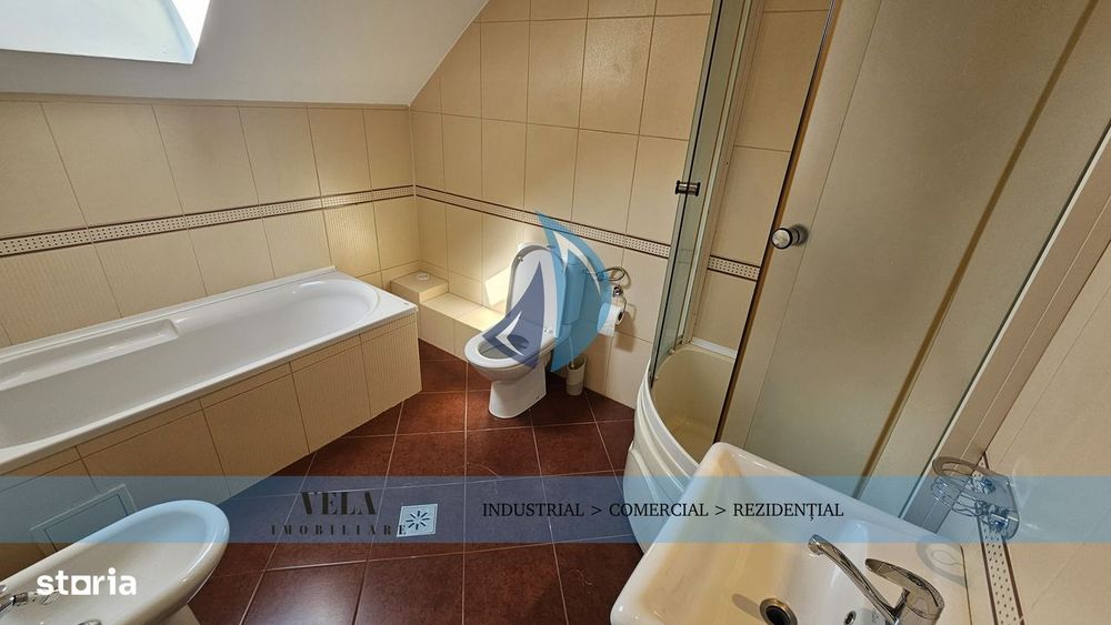 Casa 5 camere, garaj, zona Unirii