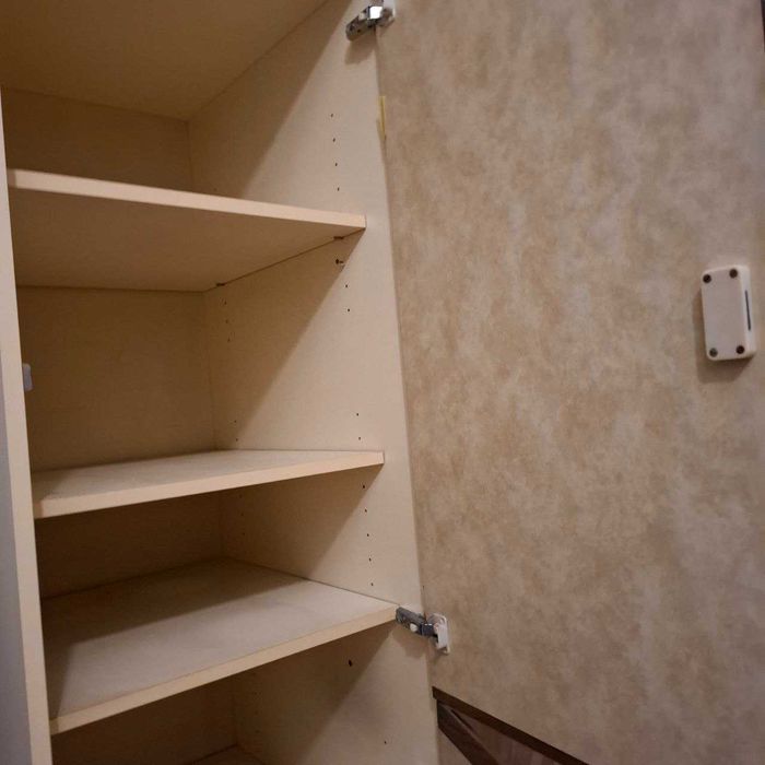 Пенал для кухни. ГДР. Две секции. В отличном состоянии.