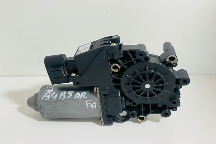 Motoras macara  dreapta spate 8D0959802B/0536001401 Audi A4 B5