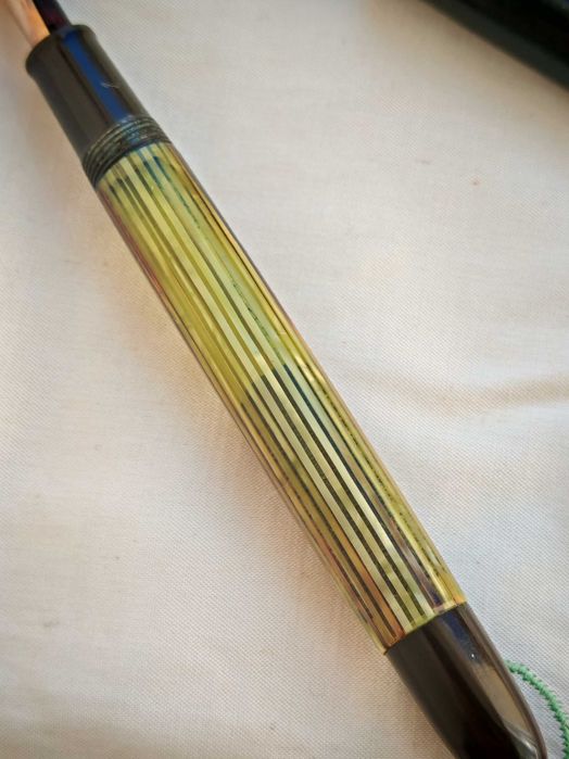 РЯДКА Оригинална Немска Писалка Pelikan 400 Със Златно Перо 585