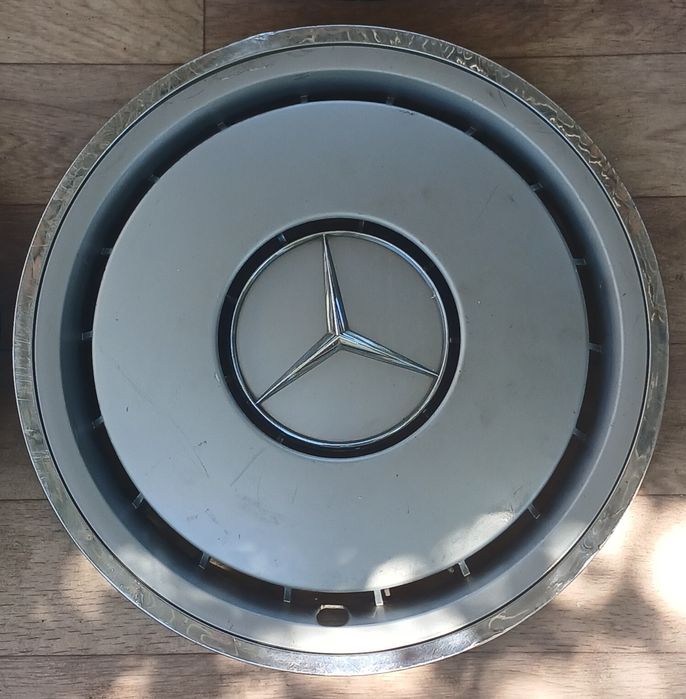 Продам колпаки на Mercedes-Benz