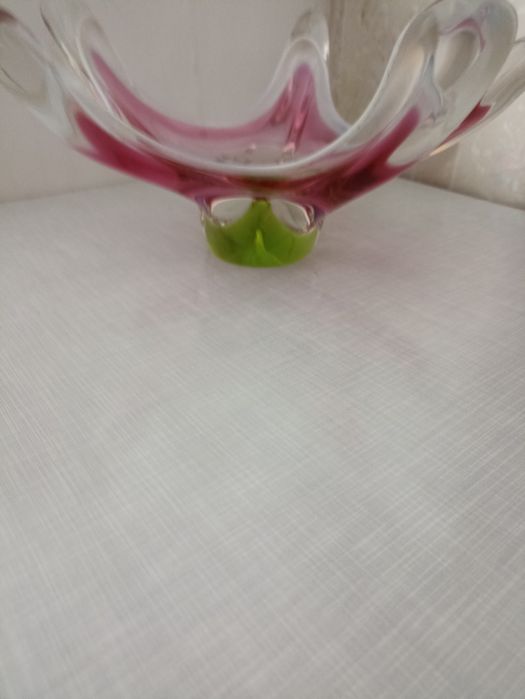 Продам вазу чешское стекло