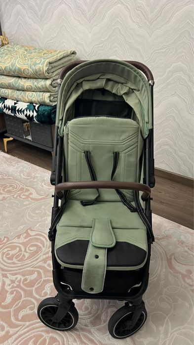 Срочно продам Детскаю коляску