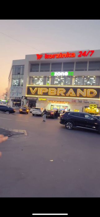 Нежилое помещение 1400 квм. Ор: Паркентский бозор