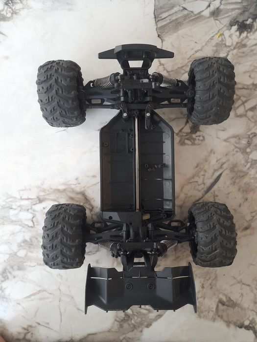 Carcasa/structura rc car/ masinuta cu telecomanda 1/16