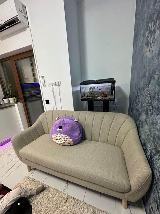 Vând canapea 180x80