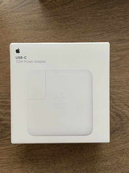 Оригинален адаптер за Macbook