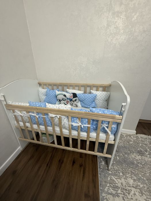 Продам детскую кроватку