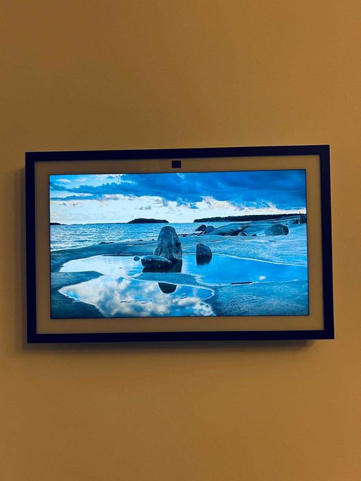 Vand boxa Amazon Echo Show 15 gen 2, TV, 15.6" cu telecomanda, Alba