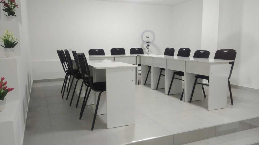 Xonalar ofis yoki o'qitish uchun beriladi